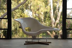 Maybe you would like to learn more about one of these? La Chaise Eames Office