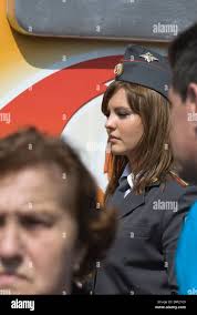 Bella russo funzionario di polizia Foto stock