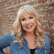 Mandy Wakefield (@mandywake)