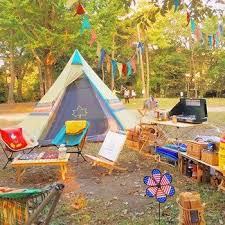 デイキャンプデビューしよう お洒落なキャンプグッズでアウトドアをもっと楽しく キナリノ デイキャンプ キャンプ おしゃれ アウトドア