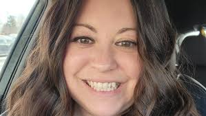 Fundraiser by Megan DeYoung : Help Lauren get out of Rockford!