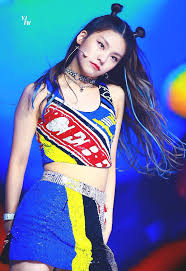 Itzy Yeji 190729 Comeback Showcase Icy Itzicy Itzy Kpop Girls Stage Outfits