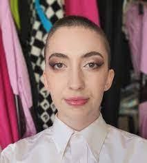 Maxine Britt's Instagram, Twitter & Facebook