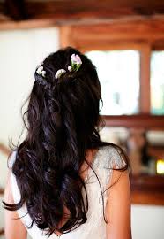 From 51 manufacturers & suppliers. How To Wear Flowers In Your Hair Inspiration For The Boho Bride Wedpics Blog