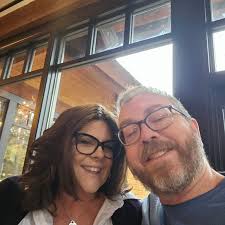 Any cool car owners near BearsPaw for a 6th birthday party?