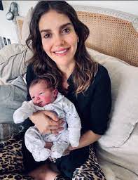 Está esperando su cuarto hijo. Fotos Maria Luisa Godoy Compartio Nuevas Fotos De Su Hijo Recien Nacido M360 Cl