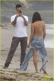 Lea Michele Goes Topless for Photo Shoot on the Beach: Photo 3690605 | Lea  Michele, Topless Photos | Just Jared: Entertainment News