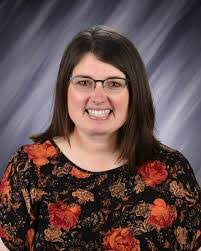 Amanda Clubb's Instagram, Twitter & Facebook