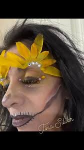 𝐃𝐢𝐚 𝐃𝐞 𝐌𝐮𝐞𝐫𝐭𝐨𝐬 ~ 𝐃𝐚𝐲 𝐨𝐟 𝐓𝐡𝐞 𝐃𝐞𝐚𝐝 What a lovely day,  Tina Silver/Mrs Colorado Petite USA 2025 hanging out with my friends,  joining a Fashion Show! Thank you Eddie Josue Spanic for inviting me! It  was ...