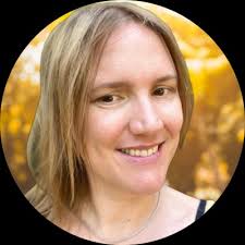 I'm so excited to announce that I've moved back into journalism! Today, I  started in my new role as Radio Producer at KSL NewsRadio. This station is  one of the oldest radio