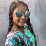 Emy Calix's Instagram, Twitter & Facebook