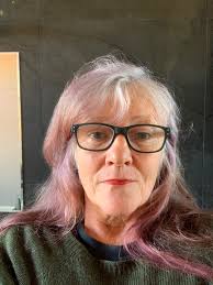 Mary Oneill's Instagram, Twitter & Facebook