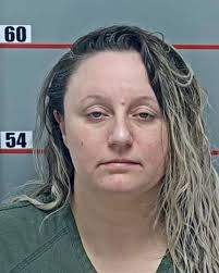 Update from @idavox about Danielle Rene Bertothy, the woman who burned down  multiple businesses in Puerto Rico. Here's the mugshot you've all been  asking for! Thank you for covering this Idavox. We