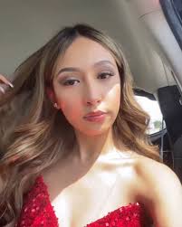 Hello my name is Vanessa!, I'm 100% committed to Texas State i'm majoring  in Public Administration i'm from dallas texas and i'm looking for a  roommate please don't be afraid to reach