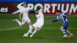 Real madrid achieve another important league title win with goals from benzema on penalties and marco asensio #realmadridalavés j35 laliga santander. Wv1b 8bdvbcv6m