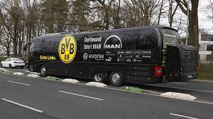 Of the 2 buses that leave dortmund for berlin every day 2 travel direct so it's quite easy to avoid journeys where. Bvb Fehlstart In Lotte Dortmunder Bus Fahrt Sich Fest Sportbuzzer De