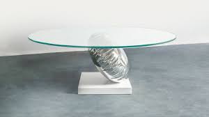 On the table styled by amanda carol interiors, three is the magic number. Duffy London S New Balloon Table Balance