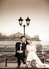 Simple Prewedding Picture Bride Groom Poses Wedding Poses Pre Wedding Poses
