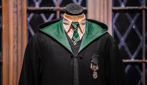 Harry potter başta olmak üzere hermione granger, ron weasley, dumbledore, severus snape, lord voldemort gibi pek çok karakter, sinema tarihine çoktan adını yazdırmış görünüyor. Harry Hermine Oder Doch Voldemort Das Sind Die Besten Harry Potter