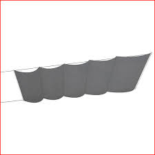 Nombreuses sont les astuces pour protéger terrasse, balcon et jardin du soleil avec style. Store Velum Veranda Leroy Merlin Veranda Et Abri Jardin