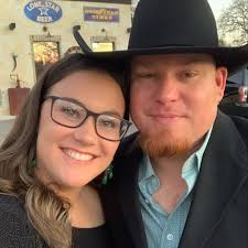 What are the chances of catching fish at the dead end of a canal in  Rockport in August?