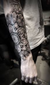 Mandala Tattoo Manner Unterarm Motive Dotwork Mandala Tattoo Mann Tattoo Manner Tattoos Arm Mann