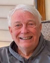 Holly Rea's Instagram, Twitter & Facebook