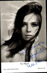 Ak Schauspielerin Eva Renzi, Portrait, Autogramm