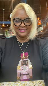 Ayyyyyyeeeeee! Everyone stop what ya doin and help us wish our “blond  bombshell “ Teresa Collier-Faison a very HAPPY BIRTHDAY!