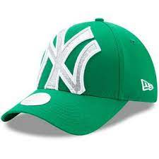 New Era New York Yankees Women S Kelly Green Glitter Glam St Patrick S Day 9forty Adjustable Hat Adjustable Hat New York Yankees Apparel New York Yankees
