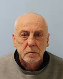 Fake passport crooks who supplied Scotland's most feared gangsters with  forged ID to evade capture JAILED