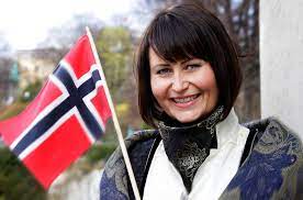 Jun 11, 2021 · jane turton, all3media ceo, said: Vi Som Onsker Journalist Og Nrk Programleder Tilbake Pa Skjermen Opprop Net