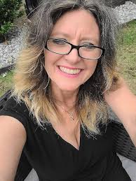 Knight of the Dead : Gravely, Jennifer Rae: Amazon.in: Books