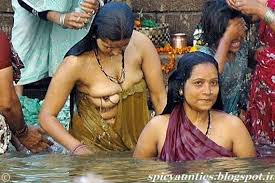 Best online fashion store *cod *easy returns and exchanges. Aunty Bathing In Open Mega Porn Pics