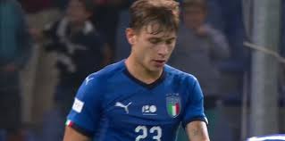 Visualizza i profili delle persone di nome luca barella. Nicolo Barella Da Solo Con L Isola Dopo Una Lunga Attesa Il Centrocampista Cagliaritano Esordisce Nella Nazionale Maggiore