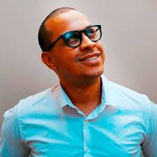 George Quirino • Branding & Design (@ogeorgequirino) • Instagram फोटोहरू र  भिडियोहरू