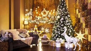 How To Style A Christmas Tree According To Interior Experts Lux Magazine The 2016 raz christmas tree images are ready for viewing. how to style a christmas tree according