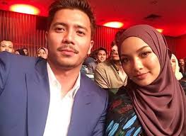 Fattah menerima berita itu dengan tenang dan sebagai sahabat beliau sentiasa mendoakan dan menyokong setiap apa yang dilakukan oleh neelofa. 6 Foto Sweet Neelofa Dengan Fattah Amin Mabuk Bercinta Dalam Diam Site Title