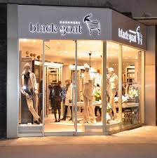 Toronto Store Front Cashmere Luxury Toronto Ontario Yorkville Front Windowdisplay Design Fashion Style Cana Window Display Boutique Toronto Location