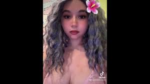 Sexy TikTok slut Vanilla Faith
