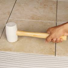 Like with all melee weapons, the player can do basic attacks, charged attacks, and shoves. White Rubber Mallet Qep