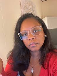 Kira Porter's Instagram, Twitter & Facebook