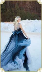 Beautiful Black And Blue Wedding Dresses 8 Tips For Picking The Perfect Wedding Dress Gothic Wedding Dress Black Wedding Dresses Blue Wedding Dresses