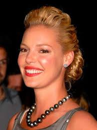 The lovely celebrity actress really does enjoy mixing up her hairstyles for those big red carpet occasions, and she does it marvelously. Katherine Heigl Hairstyles Pictures Of Katherine Heigl S Hair