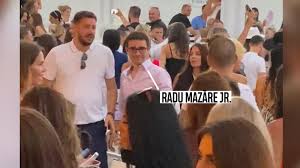 Medicii au descoperit ca este asimptomatic. Radu MazÄƒre Jr A Revenit In Lumea Party Urilor Selecte De Pe Litoral Cum S A Distrat AlÄƒturi De IubitÄƒ È™i De Prieteni