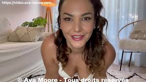 Cette salope française est trop chaude, elle se gode la chatte et à de  multiples orgasmes - XNXX.COM