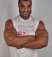 لكن عندما تقع عفريتة في حبه، تمنحه فرصة لتغيير حياته كلياً. Ù…Ø­Ù…Ø¯ Ø³Ø¹Ø¯ Ù„Ø§Ø¹Ø¨ ÙƒÙ…Ø§Ù„ Ø£Ø¬Ø³Ø§Ù… ÙˆÙŠÙƒÙŠØ¨ÙŠØ¯ÙŠØ§