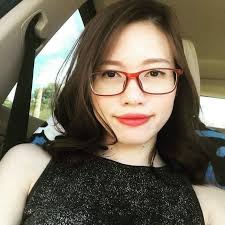 Ivy Hodge's Instagram, Twitter & Facebook