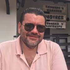 Jaime Castro Borrero en personas