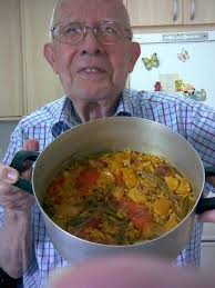Arroz de verduras y bacalao hecho por mi padre, aquí tenía 90 años  cumplidos. Cocinaba, diariamente, de maravilla y lo hizo hasta los 94,5 que  falleció. D.E.P